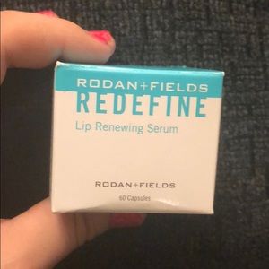 Rodan + Fields lip renewing serum